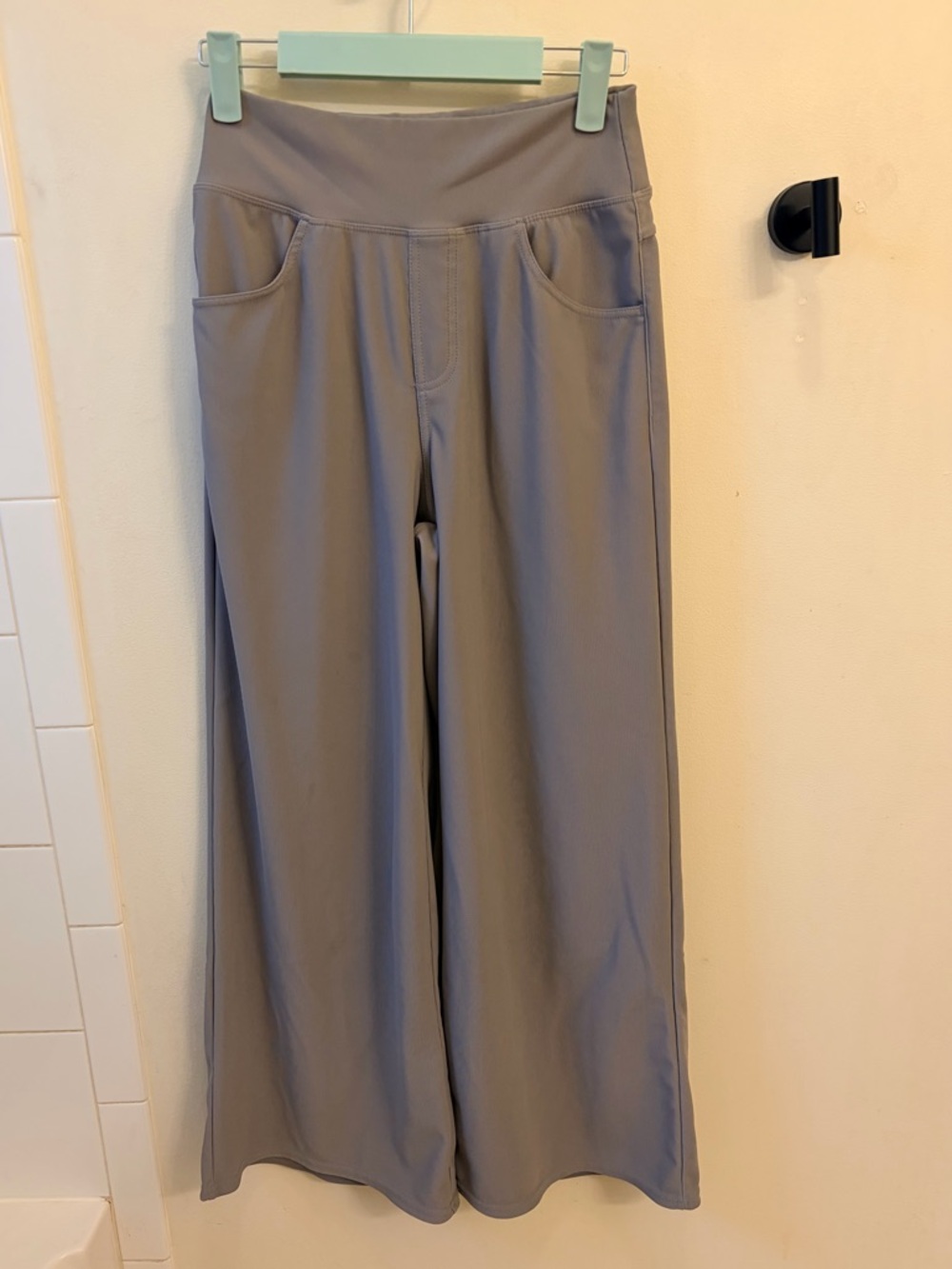 HALARA wide leg trouser pants petite gray size xs